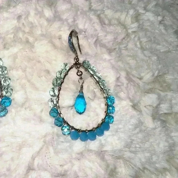 Turquoise Beaded Dangle Earrings (299) - Picture 5 of 5
